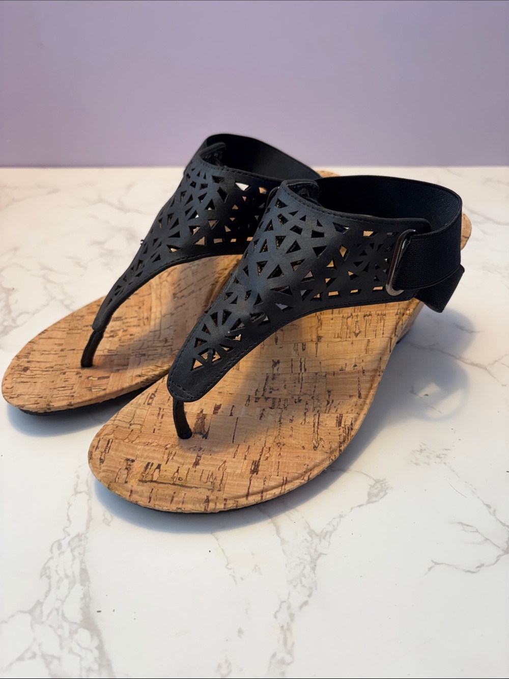 Cloudwalkers by Avenue Women's Black Cork Wedge Thong Sandals Cutout NWT size 7